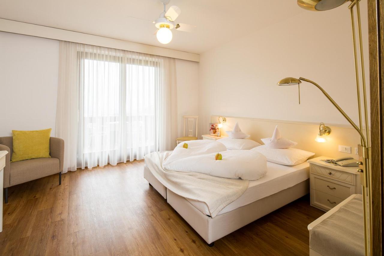 Pension An Der Linde Lagundo Ngoại thất bức ảnh